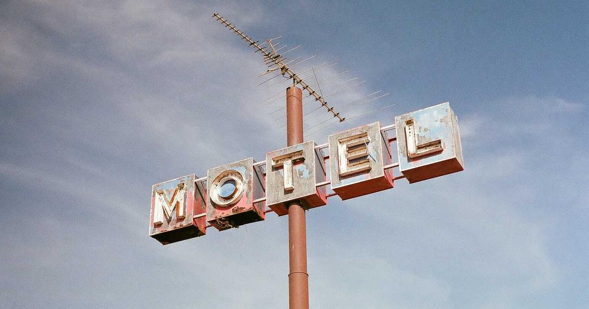 2026年企业数字化转型新焦点：AI中台如何重塑管理系统与市场竞争力